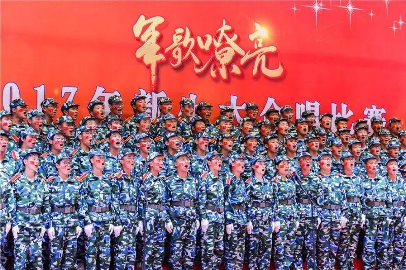穴居人打高尔夫