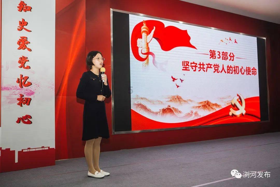 暖心!海南环岛高铁一男子突感不适 旅客医生紧急施救