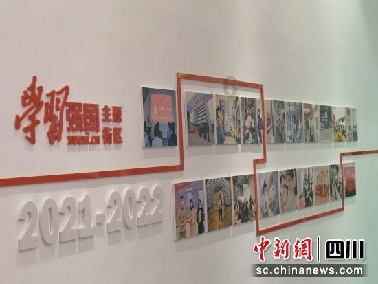 迷失在街头的男孩