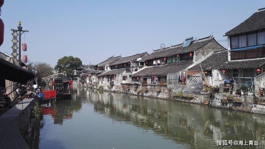 “天山雄鹰”勇闯职业拳坛 愿为家乡年轻人“搭桥”